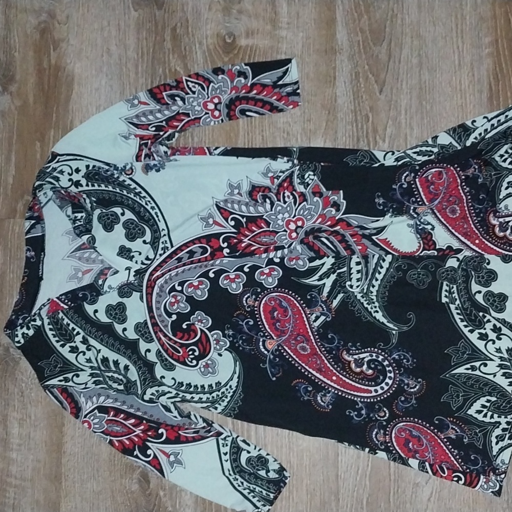 HEIMISH TUNIC DRESS 94% polyester and 4 % spandex size small